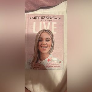 LIVE by Sadie Robertson